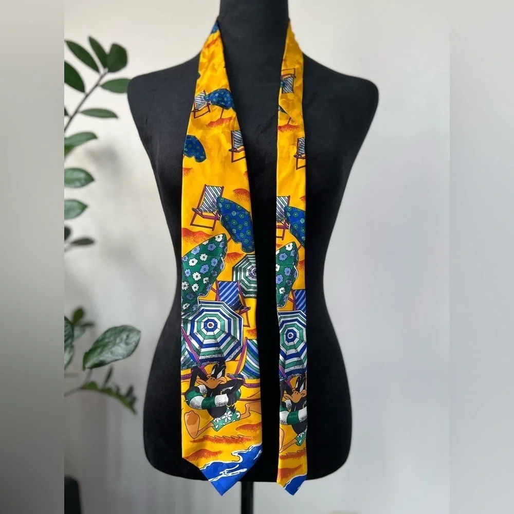 Looney Tunes Daffy Duck Silk Tie